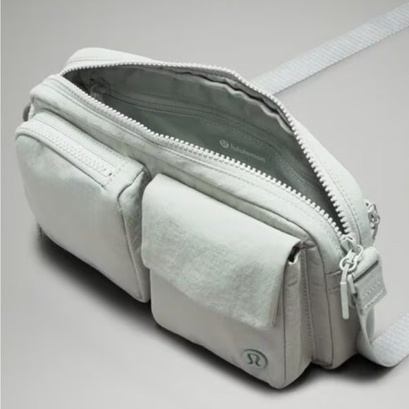 lululemon athletica Other - Lululemon Multi-Pocket Crossbody Bag 2.5l